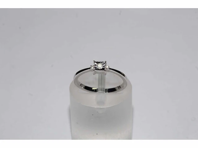 9 kt witgouden ring met natuurlijke diamant - afbeelding 3 van  9