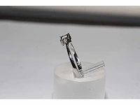 9 kt witgouden ring met natuurlijke diamant - afbeelding 5 van  9