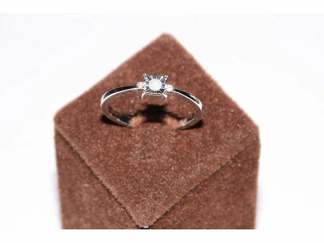 9 kt witgouden ring met natuurlijke diamant - afbeelding 7 van  9
