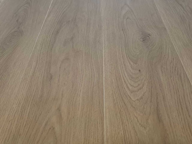 9 m2 pvc spc click plank - 1220 x 228 x 5 mm - afbeelding 1 van  2