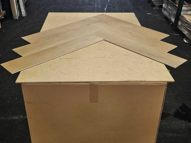 9 m2 pvc spc click visgraat - 750 x 150 x 5 mm - afbeelding 2 van  2