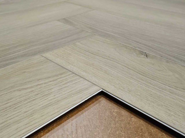 9 m2 pvc spc click visgraat met xps onderlaag - 750 x 150 x 6 mm - afbeelding 2 van  3