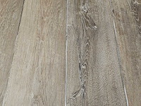 9 m2 pvc zelfklevend stroken - 1219 x 184 x 2,5 mm - afbeelding 1 van  3