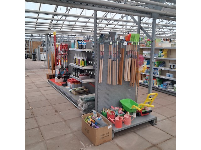 9 meter winkelstelling - afbeelding 1 van  5