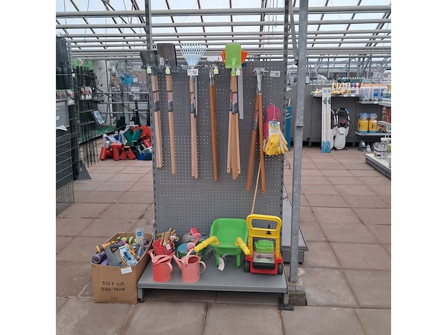 9 meter winkelstelling - afbeelding 2 van  5