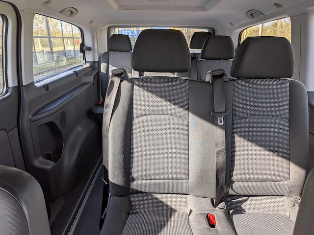 9-persoons bedrijfsauto mercedes-benz, vito 110 cdi 343 9 persoons | 181.924 km, bouwjaar 2015 - afbeelding 30 van  51