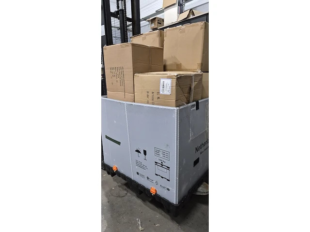 9 x gereedschapskoffer, 70 x koeltas, inclusief palletbox, ahrend, zwart - afbeelding 2 van  8