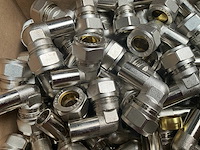 90 graden elleboog radiator valve pijp reducer (150x) - afbeelding 2 van  3