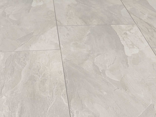 90 m2 laminaat plank watervast - 638 x 330 x 8 mm - afbeelding 1 van  4