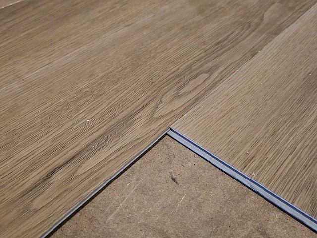 90 m2 pvc spc click plank - 530 x 150 x 4 mm - afbeelding 2 van  3