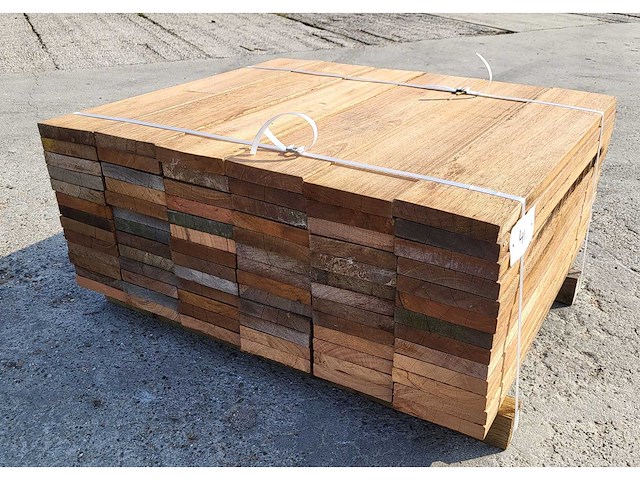 90 x guyana teak planken 25 x 140mm , lengte 65cm - afbeelding 6 van  6