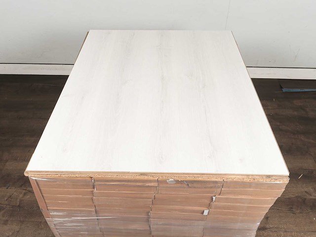 92 m2 laminaat plank - 1200 x 190 x 8 mm - afbeelding 3 van  4