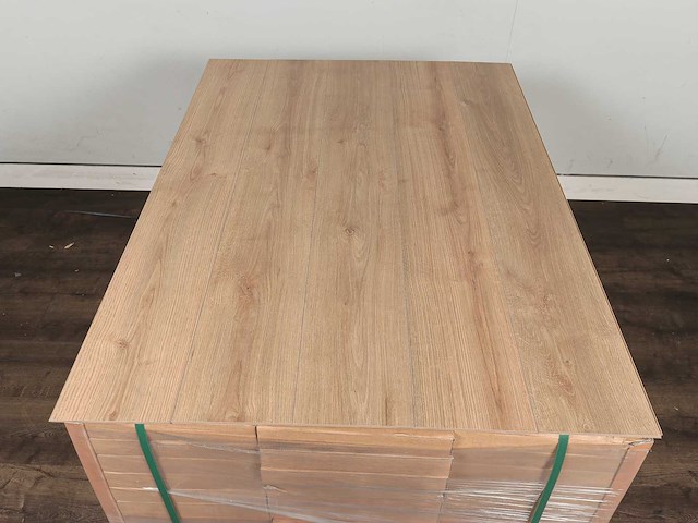 92 m2 laminaat plank - 1383 x 193 x 10 mm - afbeelding 3 van  4