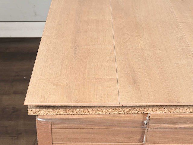 92 m2 laminaat plank - 1383 x 193 x 10 mm - afbeelding 2 van  4