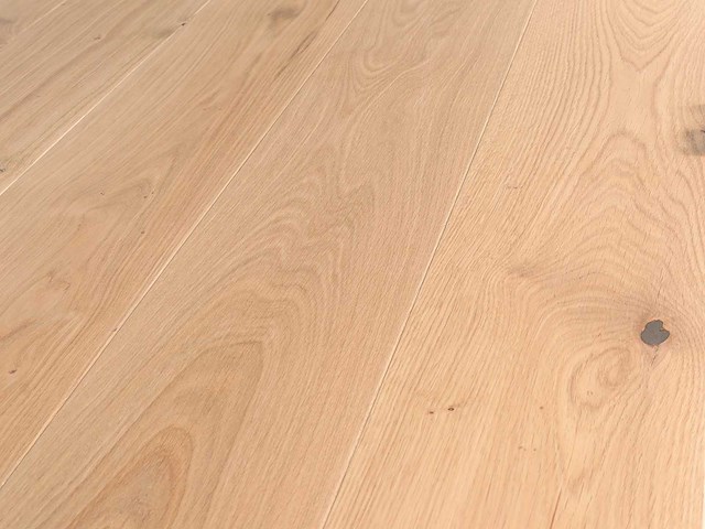 92 m2 parket eiken xl mutliplank - 1800 x 180 x 14 mm - afbeelding 1 van  4