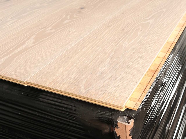 92 m2 parket eiken xl mutliplank - 2420 x 187 x 15 mm - afbeelding 3 van  4