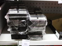 92 mokerdoppen. ca. 54 stuks met afm. 43 x 43 mm en circa 38 stuks met afm. 47 x 47 mm - afbeelding 1 van  3