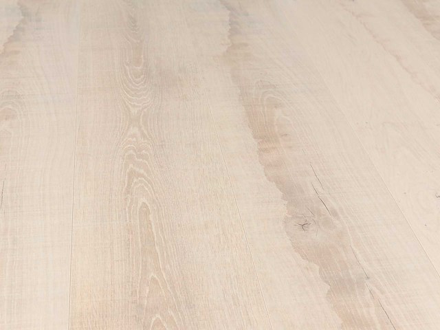 93 m2 laminaat plank - 1380 x 193 x 8 mm - afbeelding 1 van  4