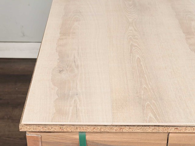 93 m2 laminaat plank - 1380 x 193 x 8 mm - afbeelding 2 van  4