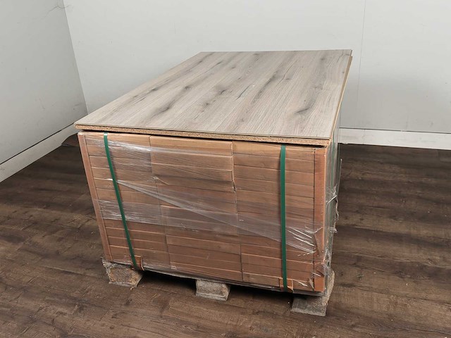 93 m2 laminaat plank - 1383 x 193 x 8 mm - afbeelding 4 van  4