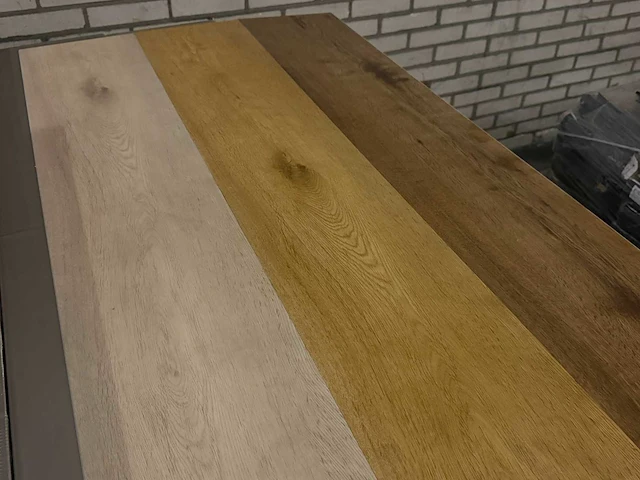 93 m2 mixpallet pvc click plank met geintegreerde xps onderlaag - 1220 x 228 x 6,5 mm - afbeelding 3 van  3