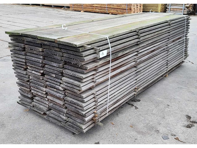 95 x douglas planken 24 x 245mm, lengte 300 cm - afbeelding 1 van  5