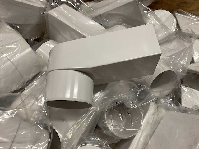 95mm partij kunststof stadsuitlopen - afbeelding 2 van  4