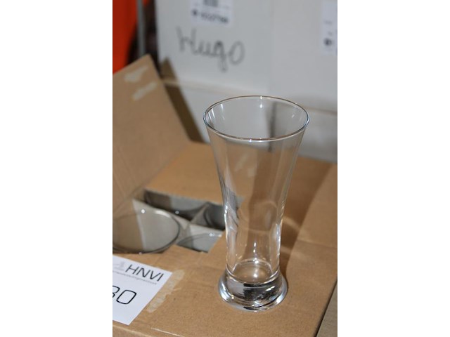 96 bierglazen. - afbeelding 2 van  2