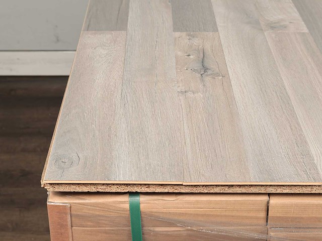 96 m2 laminaat plank - 1383 x 193 x 7 mm - afbeelding 2 van  4
