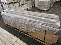 96 meter plakplinten 2400 x 25 x 5 mm - afbeelding 3 van  3