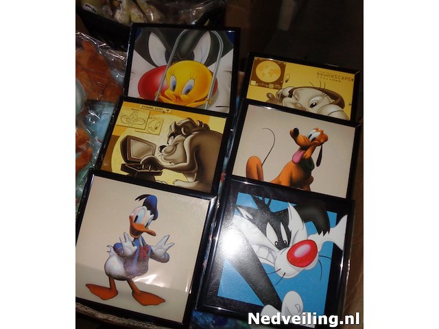 96x disney / looney tunes schilderij 23x23cm - afbeelding 2 van  3