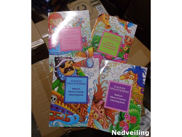 96x mini kleur en spelletjesboek - afbeelding 1 van  3