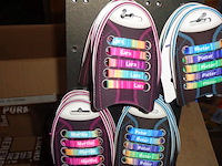 96x naamveters op display - afbeelding 1 van  3