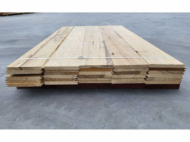 9.7 m2 afrikaans eiken vloerdelen 18 x 180 mm, lengte 180cm ( 30x ) - afbeelding 3 van  7