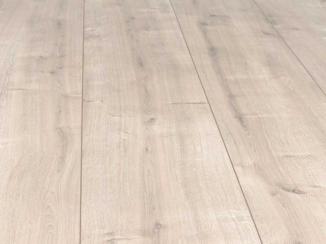 98 m2 laminaat plank - 1261 x 192 x 7 mm - afbeelding 1 van  4