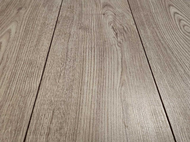 98 m2 laminaat plank - 1290 x 190 x 8 mm - afbeelding 1 van  3