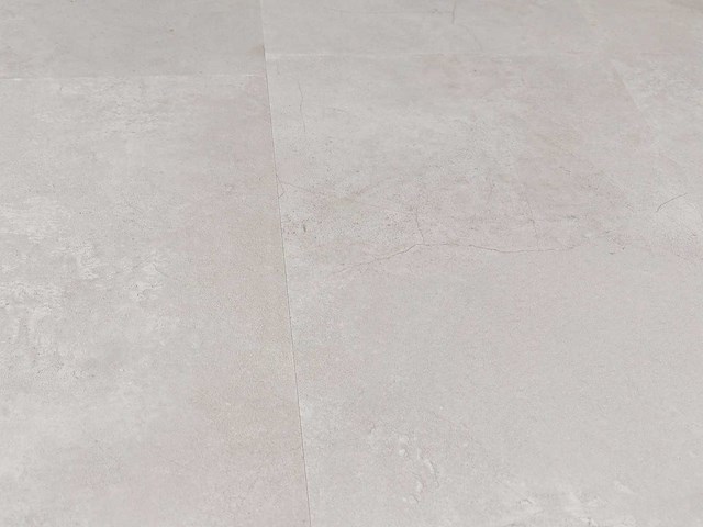 98 m2 pvc click tegel - 610 x 305 x 4 mm - afbeelding 1 van  3