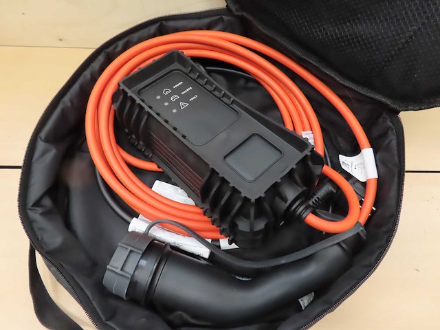 9823780880 - ev lader - afbeelding 1 van  3