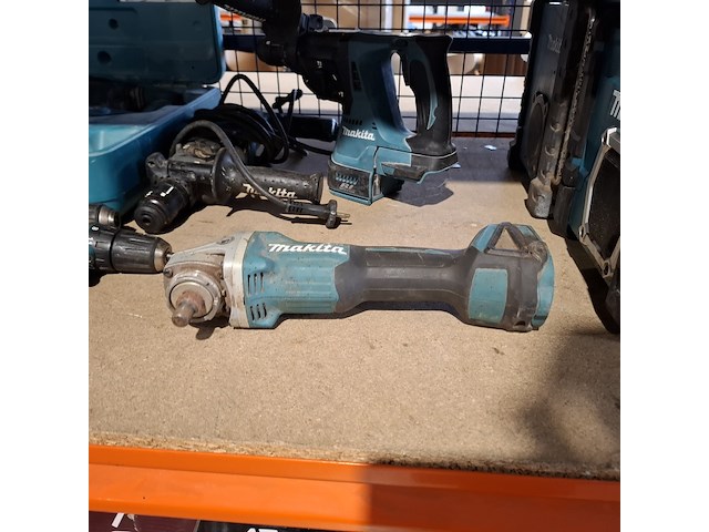 9x accu gereedschap en 2x elektrische gereedschap , makita en hitachi - afbeelding 17 van  34