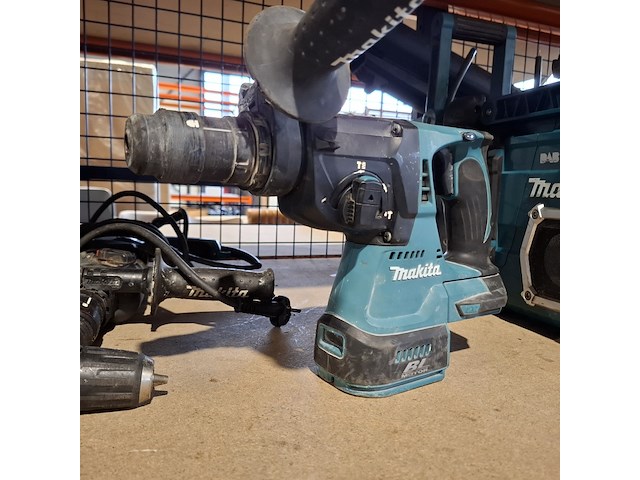 9x accu gereedschap en 2x elektrische gereedschap , makita en hitachi - afbeelding 20 van  34