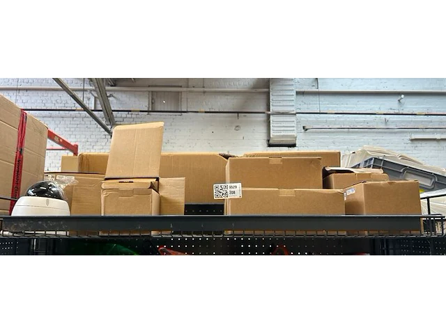 9x beveiligingscamera - afbeelding 1 van  4