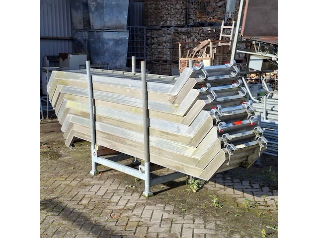 9x bordestrap, layher, allround, in transportbok - afbeelding 1 van  5