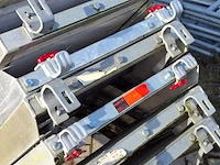 9x bordestrap, layher, allround, in transportbok - afbeelding 4 van  5