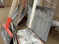 9x diverse scheppen en bouwgereedschap - afbeelding 5 van  5