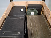 9x diverse transportkisten, o.a. peli - afbeelding 2 van  6