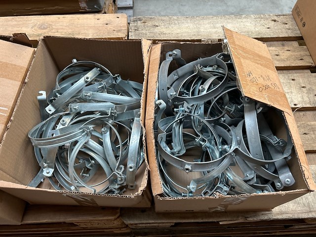 9x doos met installatiemateriaal met o.a. metalen pijpbeugels - afbeelding 8 van  15