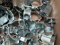 9x doos met installatiemateriaal met o.a. metalen pijpbeugels - afbeelding 11 van  15
