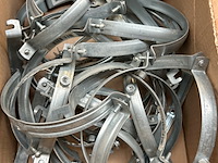 9x doos met installatiemateriaal met o.a. metalen pijpbeugels - afbeelding 12 van  15