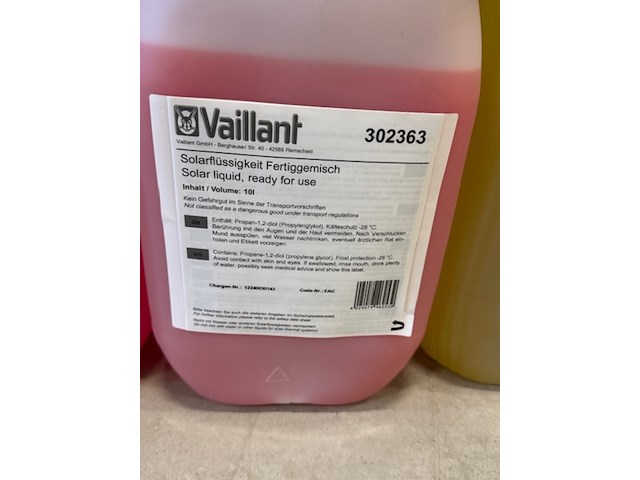 9x jerrycan spoelvloeistof warmtepompen vaillant, 302263 - afbeelding 2 van  6