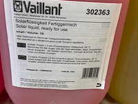 9x jerrycan spoelvloeistof warmtepompen vaillant, 302263 - afbeelding 2 van  6